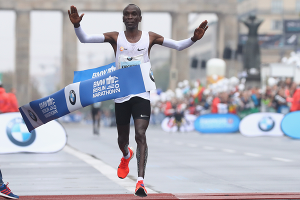 van dong vien chay bo Eliud Kipchoge van dong vien chay bo Eliud Kipchoge
